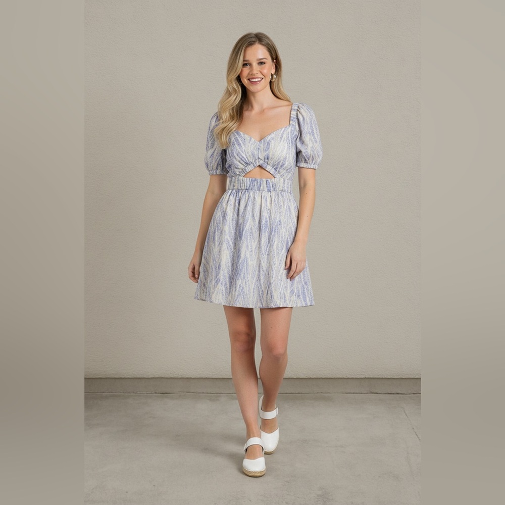 CHEVRON BRUSHSTROKE MOTIFS SHORT SLEEVE V-NECK CUT OUT ELASTIC WAIST MINI DRESS